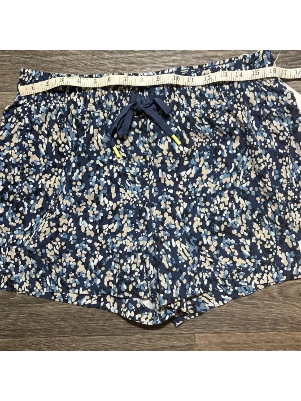 Johnny Was Calme Elements Travel Shorts Large Blue Multicolor Activewear NEW